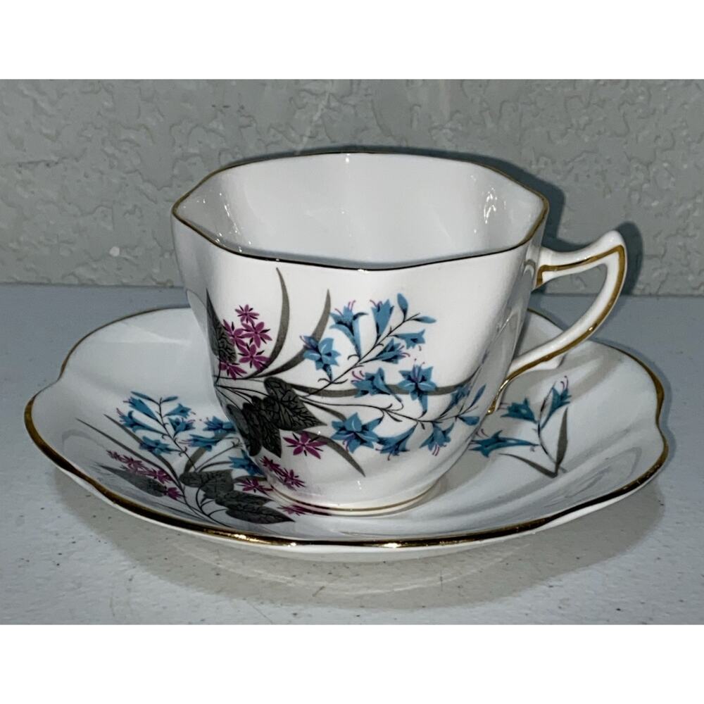 Vintage Crown Mark Fine Bone China Floral Tea Cup and Saucer Made in England‎